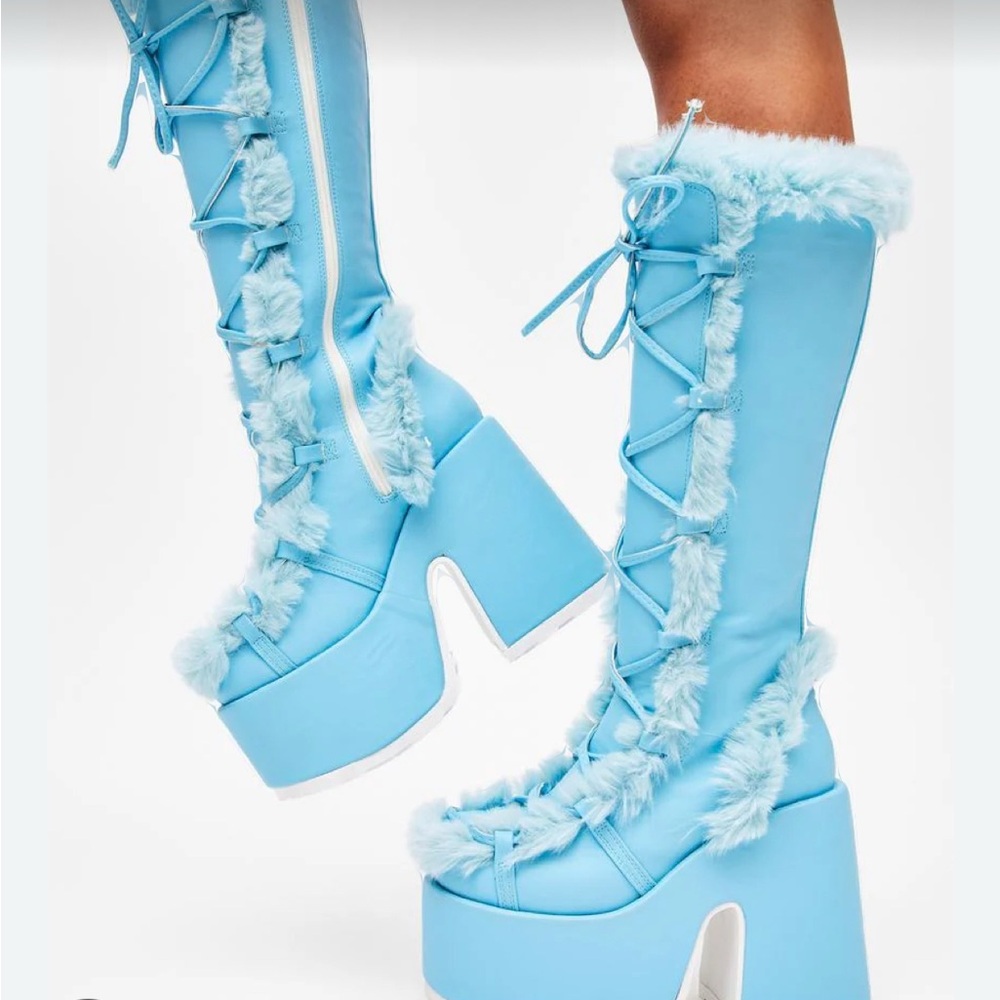 NIB Baby Blue Demonia Camel 311 Platform Size 10